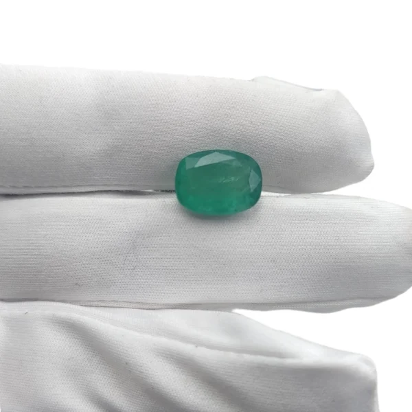 Natural emerald (panna)