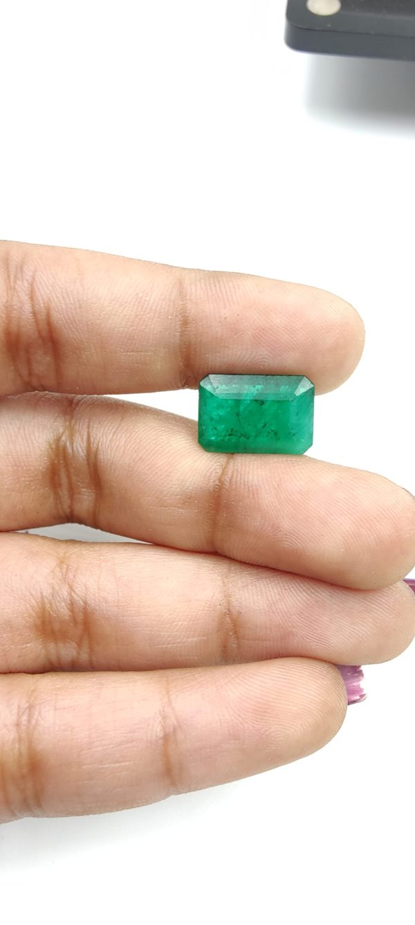 Natural Emerald (Panna)